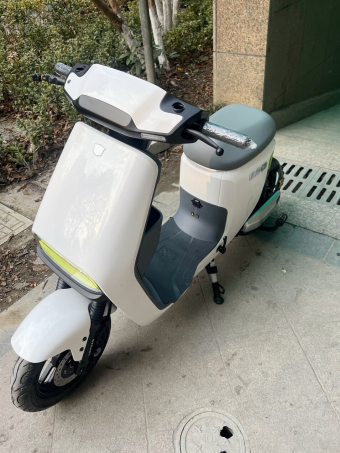 绿源电动车整车怎么样 48v24a锂电池,绿源inno5轻智能骑行_什么值得买