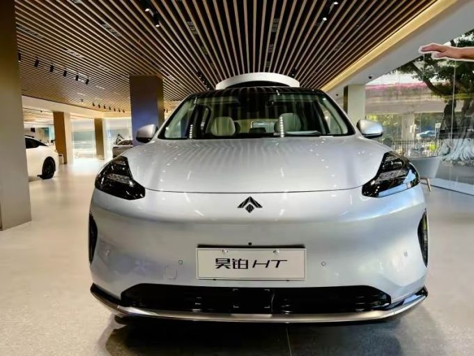 到店实拍昊铂ht58秒破百670km续航还是中大型suv值得选吗