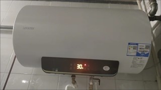 ￼￼海尔智家出品Leader 60升电热水器家用洗澡储水式 安心浴系列 小尺寸易安装安全节能 LES60H-LT￼￼