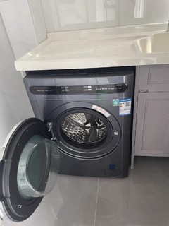 云米10kg洗衣机，以其卓越的性能和出色的设计，赢得了我的一致好评。