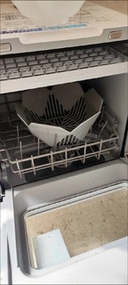 ￼￼美的（Midea）洗碗机台式M10Pro 新升级85°热风烘干 高温除菌 双层碗篮 海鲜水果洗 家用小尺寸免安￼￼
