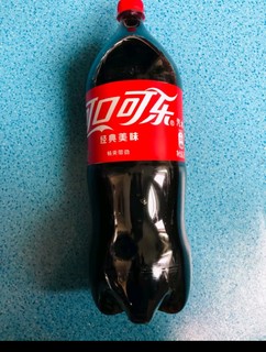 可口可乐（Coca-Cola）2L*6瓶有糖汽水碳酸饮料家庭聚会大瓶分享装含气泡