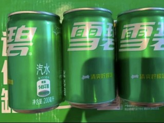 可口可乐（Coca-Cola）雪碧 Sprite 柠檬味 汽水 迷你碳酸饮料 200ml*12罐 整箱装 