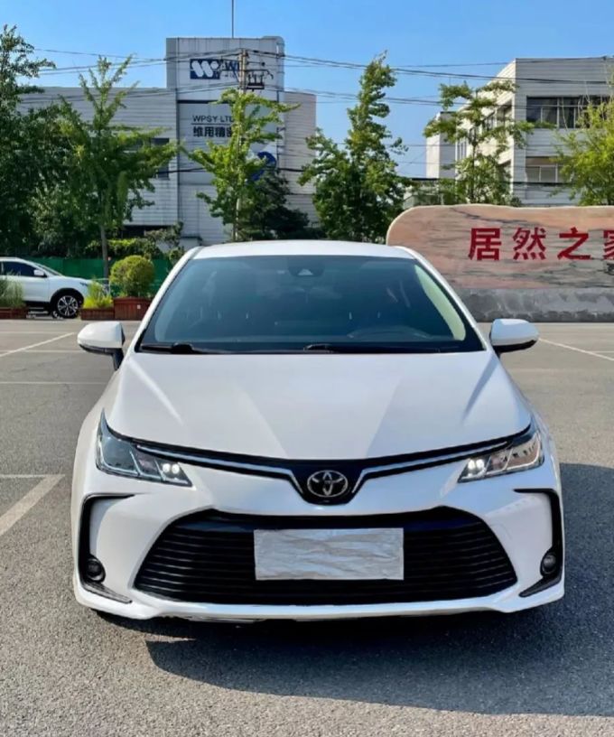 丰田轿车怎么样 看着卡罗拉双擎如今跌破10万元的售价,让人不禁想起它