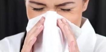 过敏性鼻炎是怎么回事？怎么办？