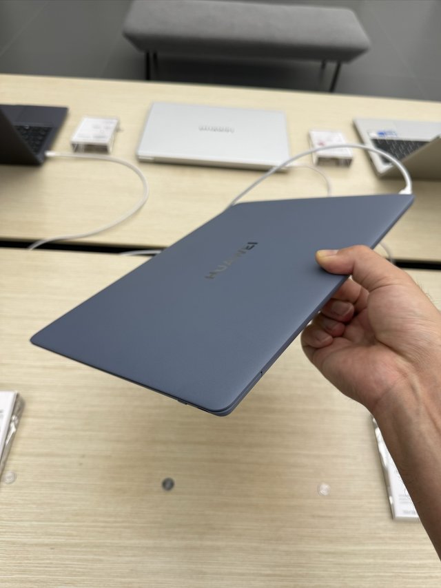 Matebook X Pro门店上手初体验，简单分享