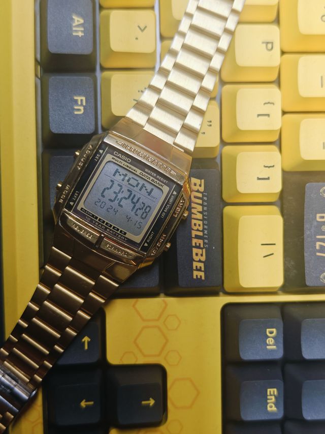 小金表一戴，烧烤啤酒最爱