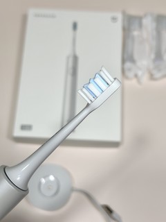 我愿称它为性价比最好的电动牙刷，小米声波电动牙刷