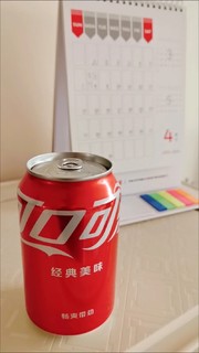 ￼￼可口可乐（Coca-Cola）汽水 碳酸饮料 200ml*12罐  迷你摩登罐 新老包装随机发货￼￼