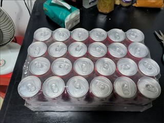 可口可乐（Coca-Cola）碳酸汽水摩登罐饮料330ml*24罐新老包装随机发货