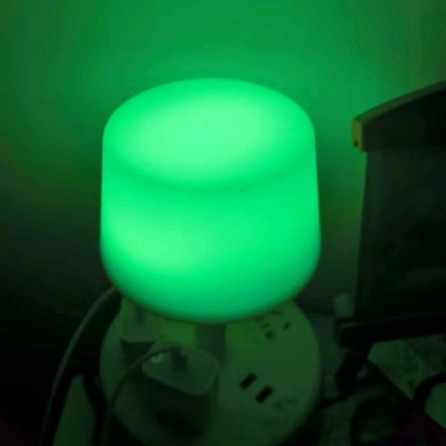 看看我的床头灯怎么样？为生活开个绿灯