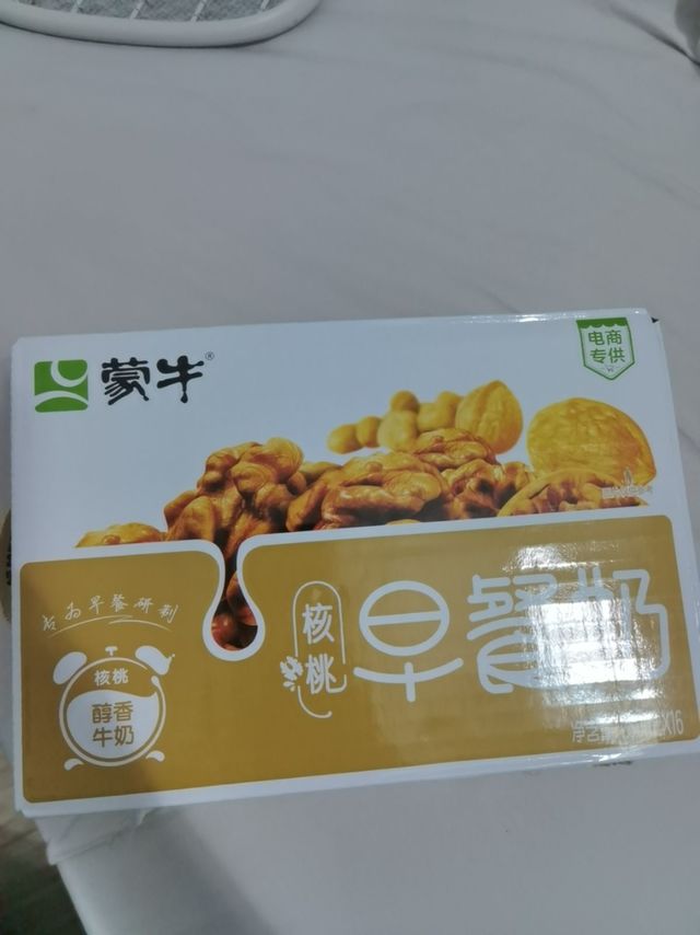 味道还不错，蒙牛早餐奶！