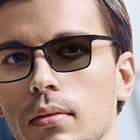 近视变色眼镜：如何挑选并体验双重便利