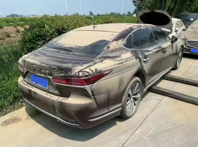 雷克萨斯轿车怎么样 小伙一意孤行花20万买雷克萨斯ls500h,驾驶8个月