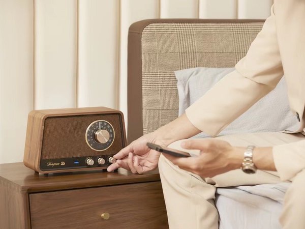 山进50周年特别纪念：Master R1木质音箱 