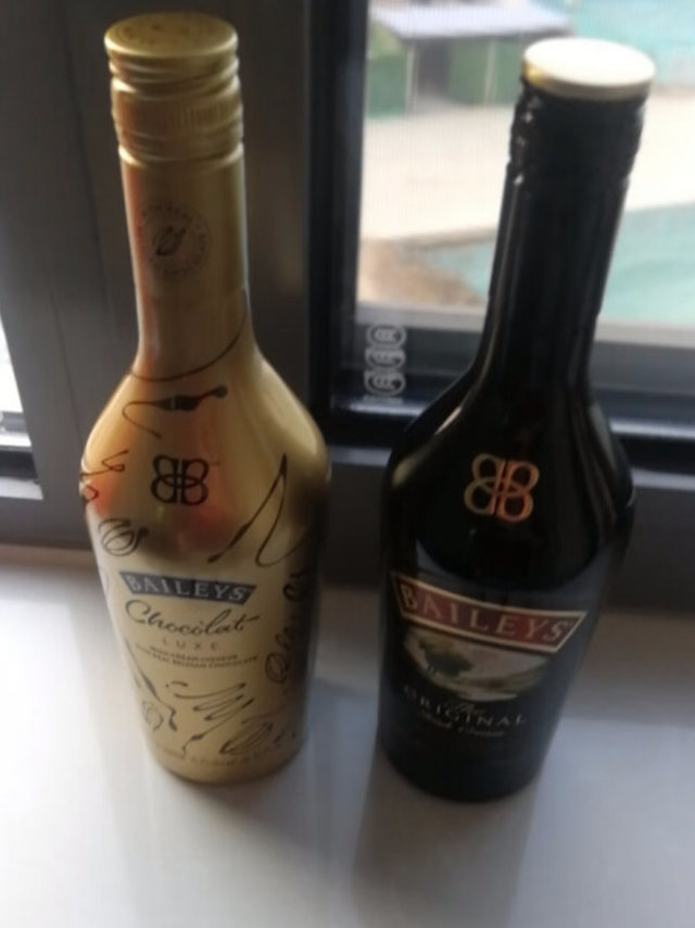 百利（Baileys）甜酒力娇酒利口酒 奶酒洋酒组合装 原味500ml+浓情巧克力味500ml