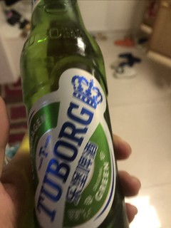 乐堡啤酒，想喝就喝。