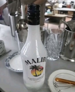 马利宝（Malibu） 朗姆配制酒 加勒比椰子味 洋酒 700ml