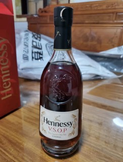 轩尼诗（Hennessy） VSOP 洋酒 干邑白兰地 1000ml 新版 有码