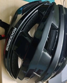 洛克兄弟ROCKBROS 骑行头盔带尾灯充电发光山地公路自行车头盔男安全帽装备 黑色