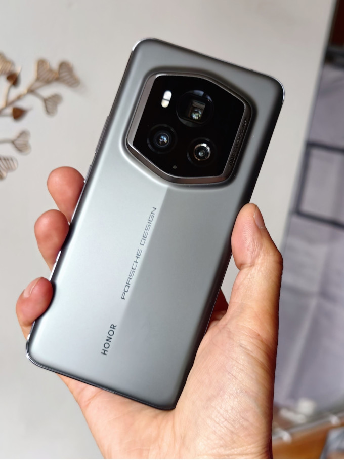 华为手机怎么样 这是荣耀?这不就是华为保时捷嘛!_什么值得买