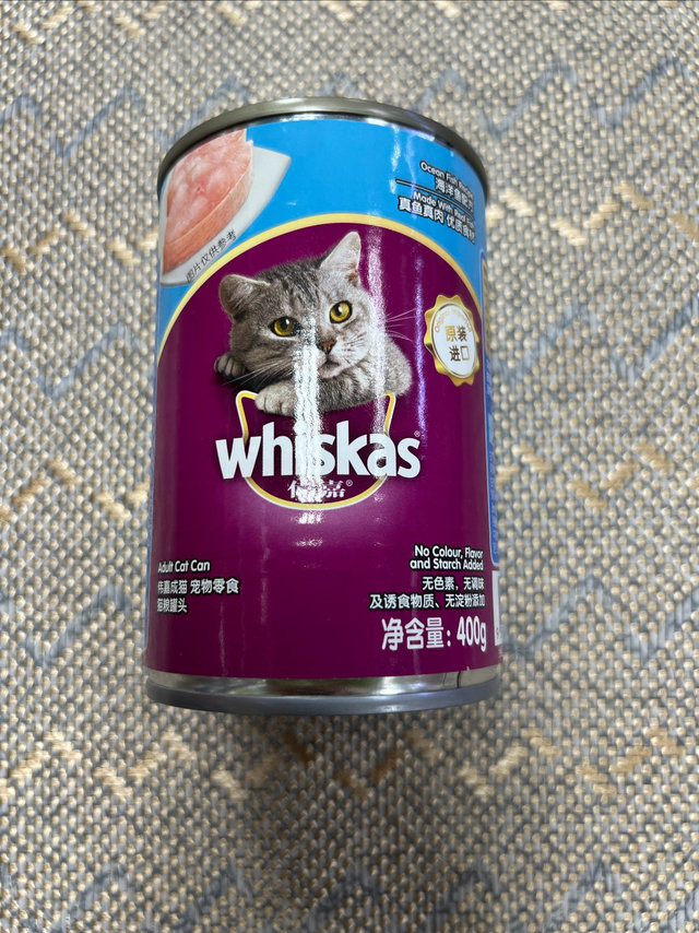 给家里的猫主人吃的好点，伟嘉宠物猫粮猫湿粮