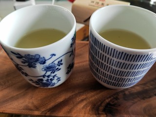 今天喝贡牌西湖龙井茶一天赐精品级明前龙井。