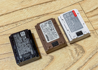 索尼原电掉了，买个100元的带c口能当假电池的fz100副厂压压惊