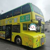 武汉的双层旅游巴士，我们座啦