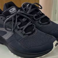 迪卡侬（DECATHLON）运动鞋男春夏季透气防滑鞋子轻便跑步鞋网面鞋 黑灰 42