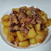 牛肉西红柿炖土豆，做法简单，超级下饭