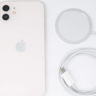 iPhone 12升级iOS17.4.1 MagSafe无线充电测试，功率和充电效率提升明显