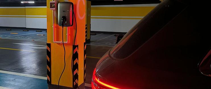 理想充电桩家用怎么样 6643231ad92857567.jpg_fo742.jpg