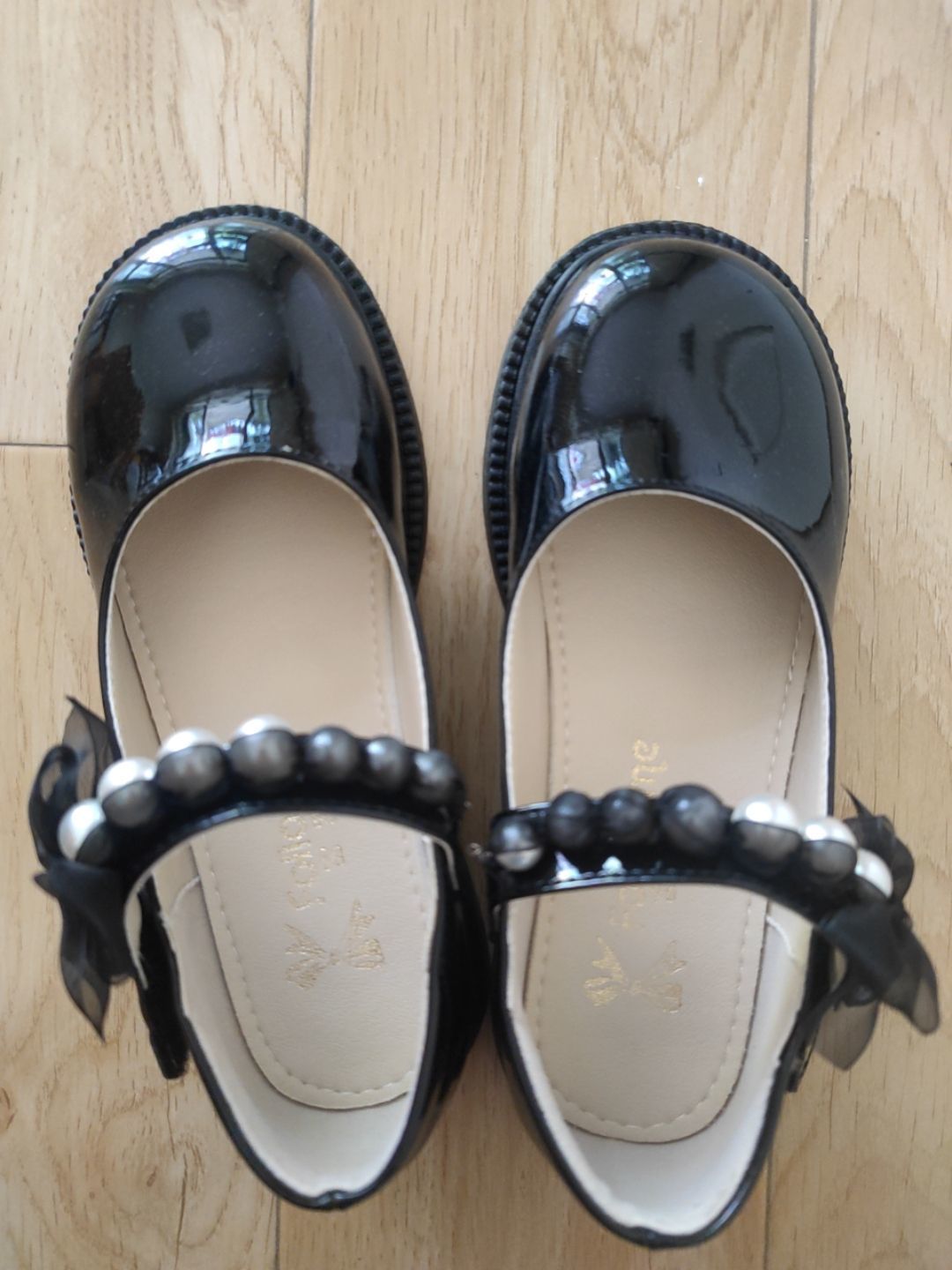 漂亮的公主鞋子