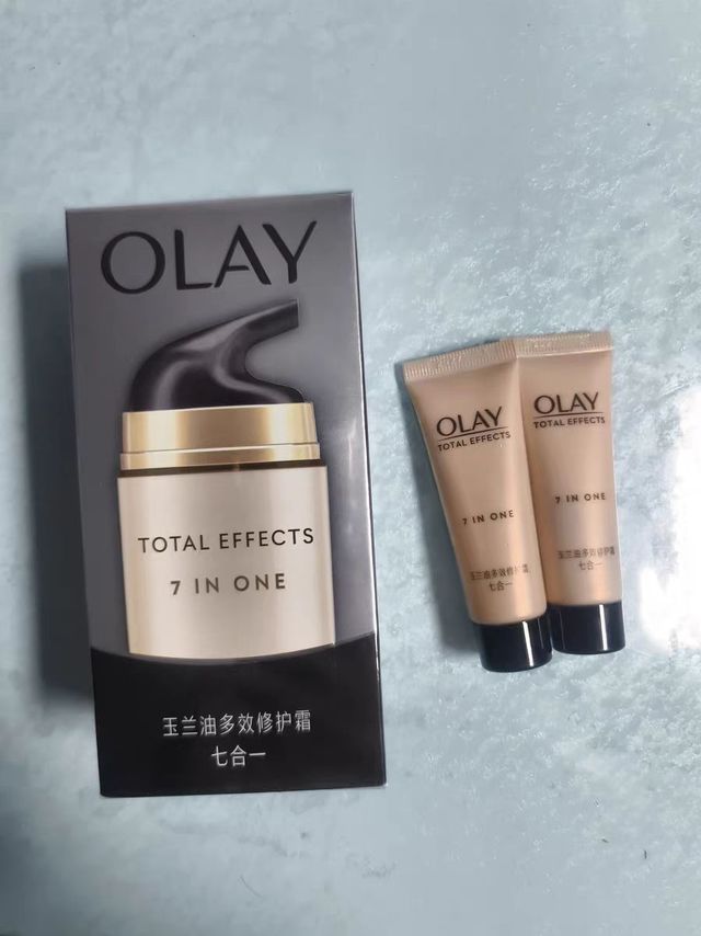 OLAY/玉兰油多效修护霜：肌肤的秘密武器