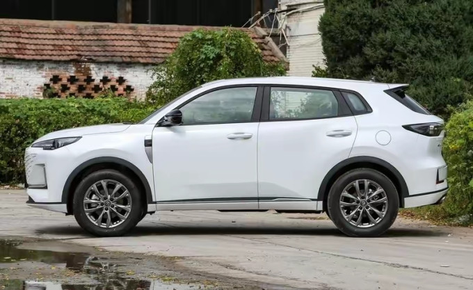 落地10万买suv,我推荐这的3台,1.5t爆188马力,空间大配置高