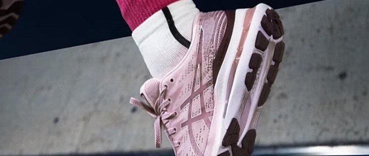 坚持跑步运动跑鞋很重要亚瑟士asics女子稳定支撑跑鞋gelkayano28