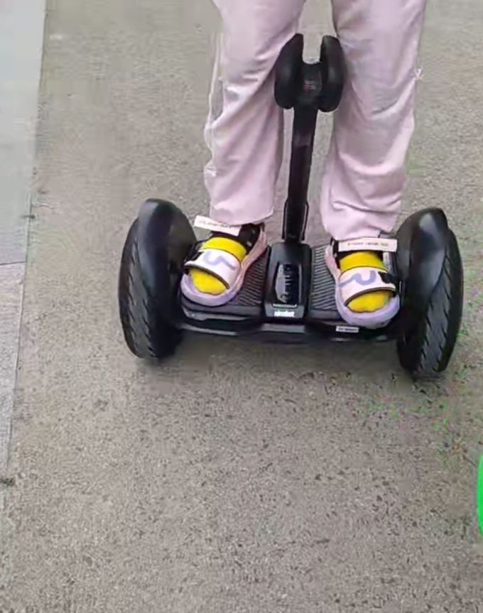 九号平衡车l6孩子们的六一新宠