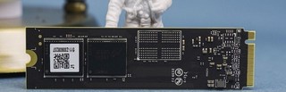影驰 HOF名人堂PCIe 5.0 M.2接口 NVMe 协议 万兆速度 台式机电脑高端SSD固态硬