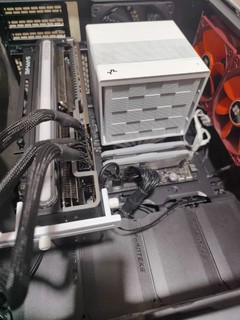 非常漂亮的品牌CPU散热器九州风神阿萨辛4S