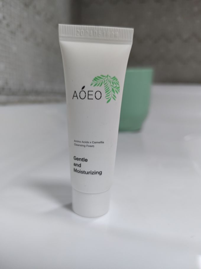 aoeo山茶花氨基酸洁面