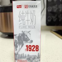 新包装的卫岗牛奶
