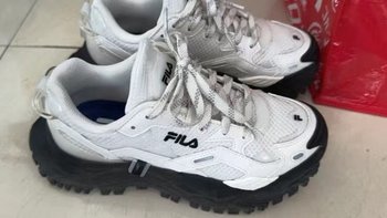 踏上时尚舒适之旅：斐乐(FILA) FUSION潮牌硬糖鞋