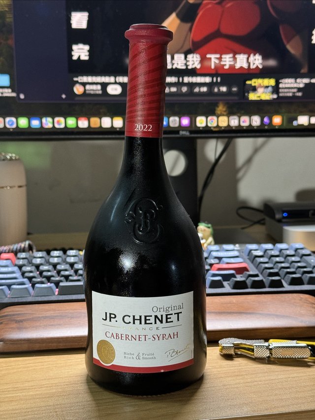 呆萌的外表藏着赤诚的内心-香奈（J.P.CHENET）西拉干红葡萄酒推荐