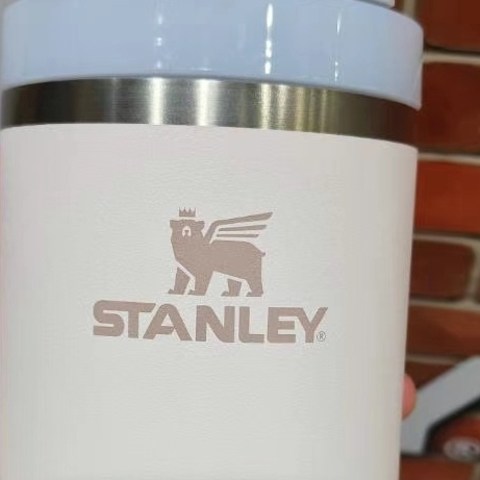 STANLEY上手体验了一下414ml和600ml比较适手880ml太大了