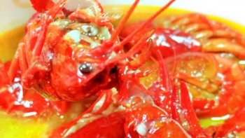 今锦上蒜蓉小龙虾：一口虾香，千般滋味
