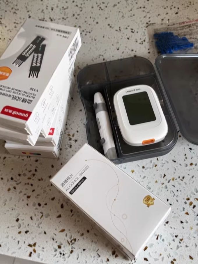 鱼跃550/560血糖测试仪家用高精准血糖仪糖尿病测血糖的仪器试纸