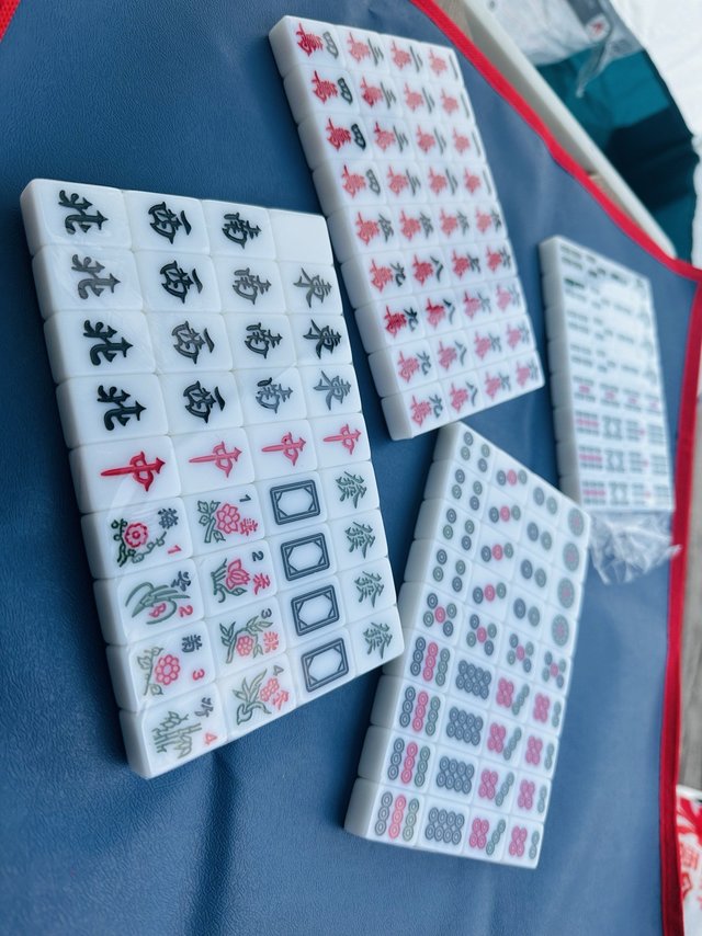 露营跟麻将很搭配