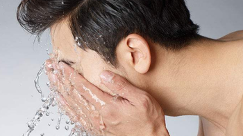 随笔 篇七十七：男士洗脸误区大揭秘！选对产品，效果翻倍！