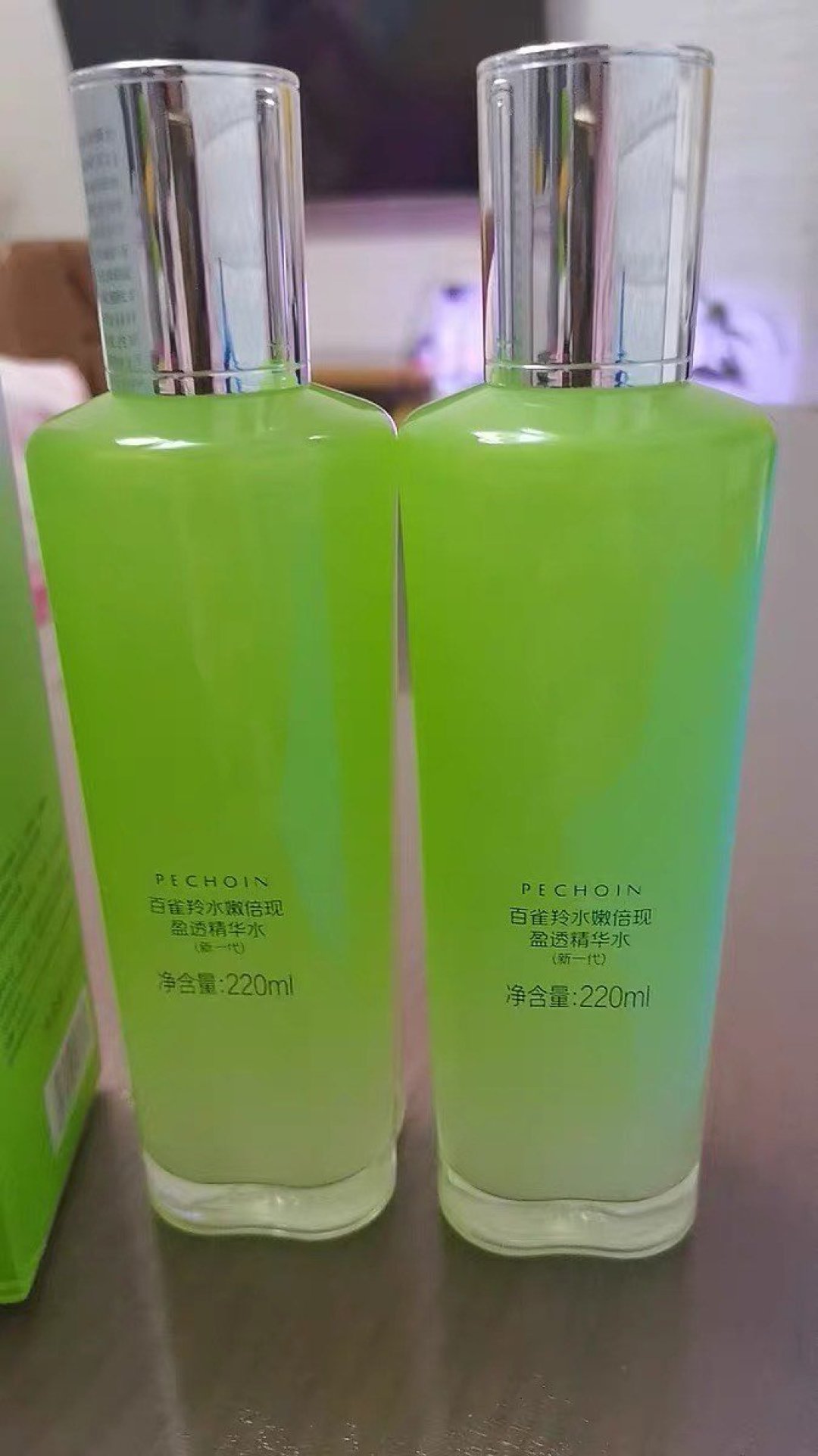 百雀羚水嫩倍现精华水,清爽润肤,舒缓保湿,便宜好用